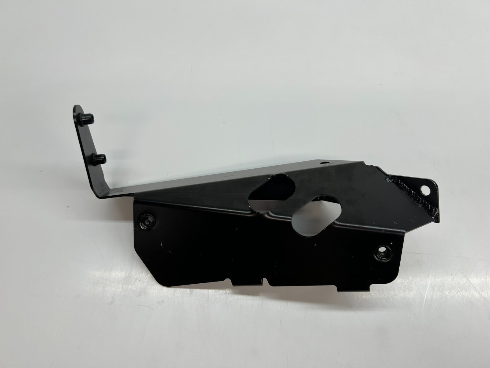 LAMBORGHINI AVENTADOR LP700 720 750 LOWER LEFT RADIATOR BRACKET OEM 470814149C