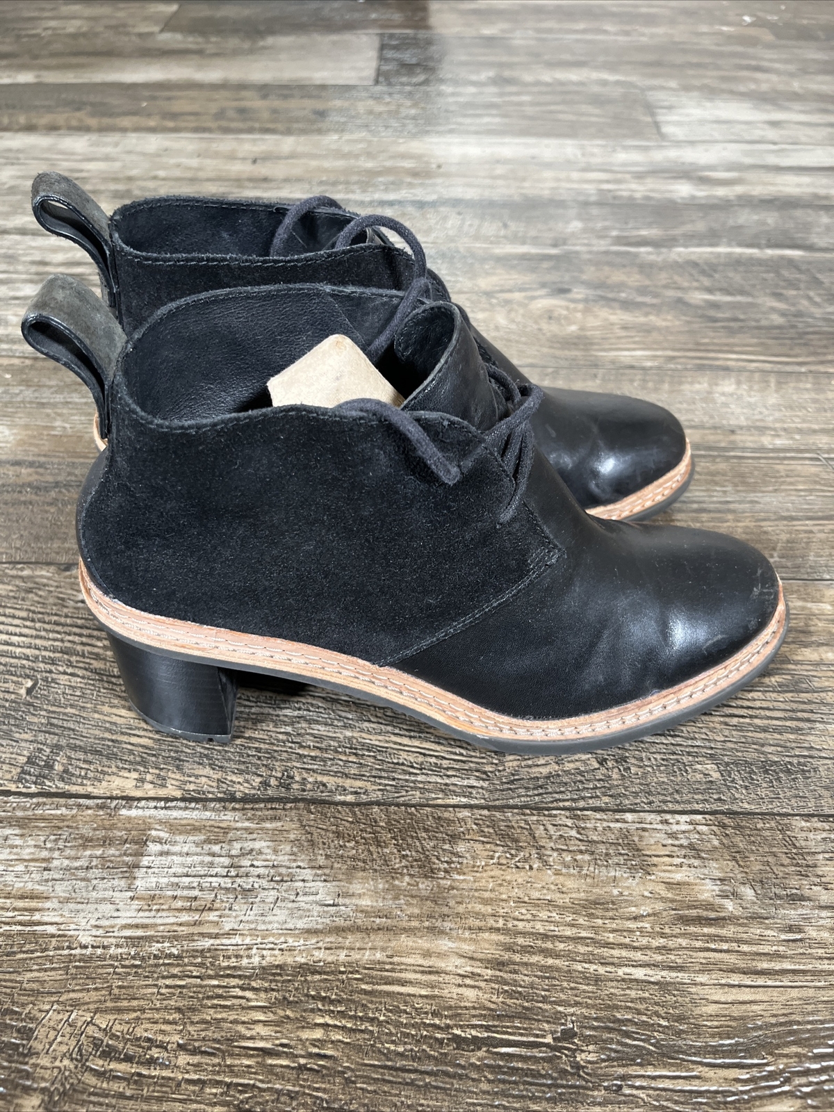 CLARKS Boots Women’s 8.5 Black Wedge 24588 Suede Leather Lace High Heel E4