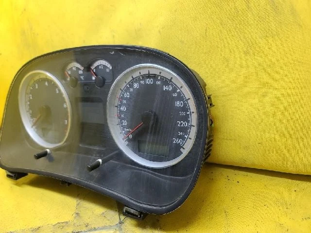 2005 Volkswagen Bora Instrument Clusters 1J5920826A - image 3 of 4