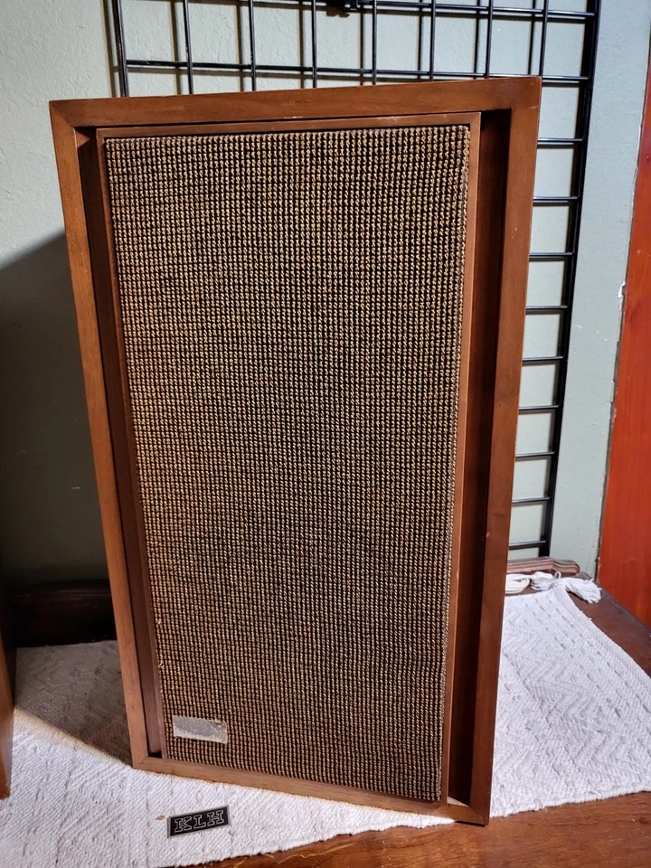 Altavoces vintage KLH modelo 23 veintitrés - mediados de siglo Foto 2 de 4