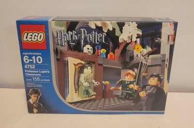 Lego 4752 Professor Lupin's Classroom Harry Potter  Nib