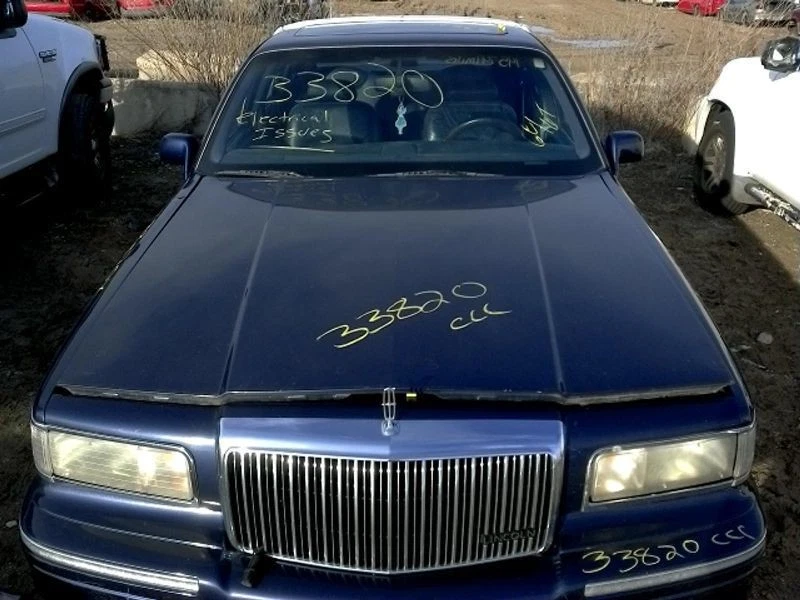 Driver Left Headlight Fits 95-97 LINCOLN & TOWN CAR 2306284 - Image 2 of 4