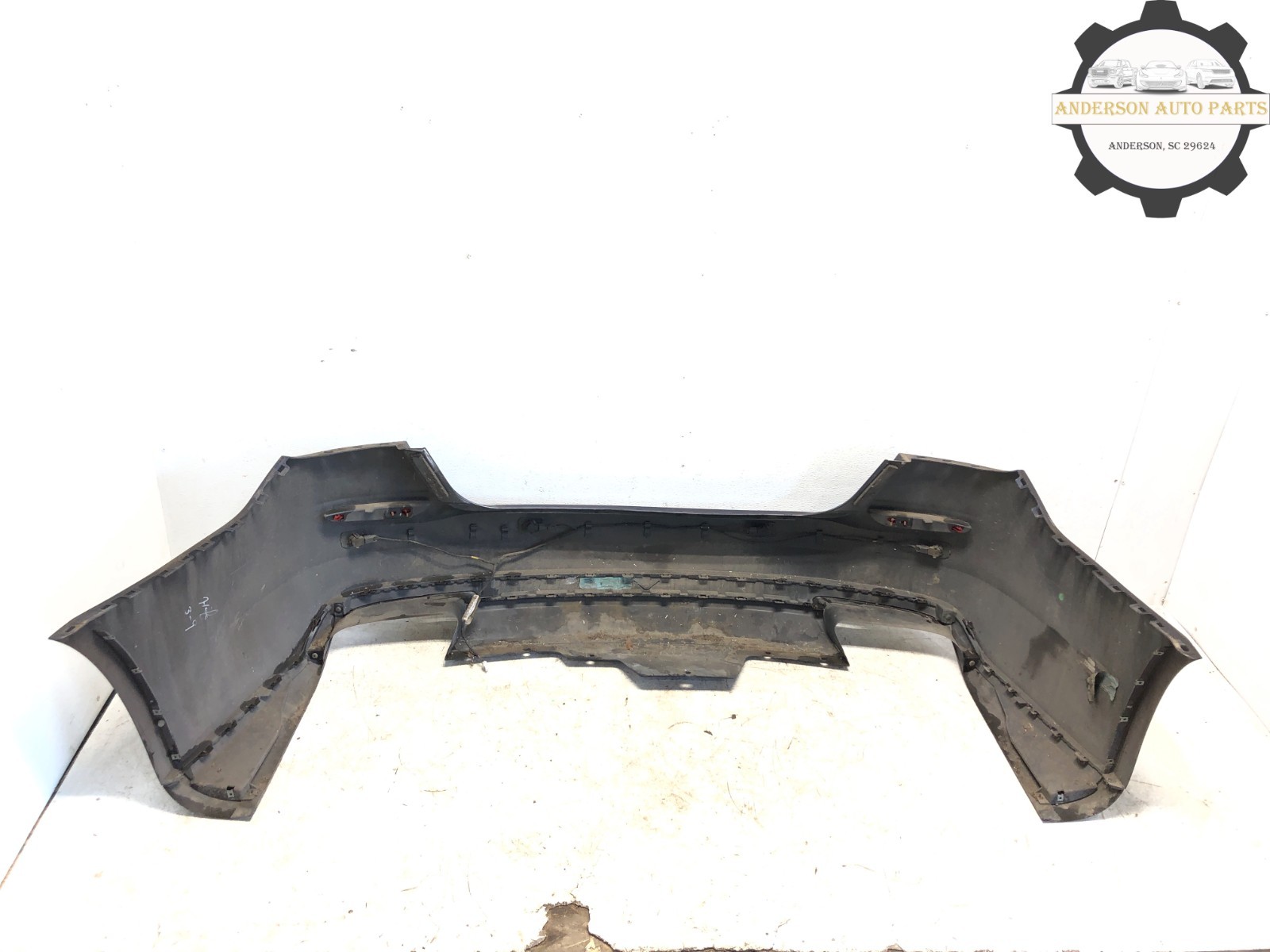 2014-2017 MASERATI QUATTROPORTE GTS REAR BUMPER COVER W/ PDC SENSORS OEM #NOTES