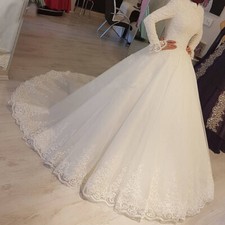Long Sleeves Modest Wedding Dresses for Muslim Brides Bridal Gowns Custom