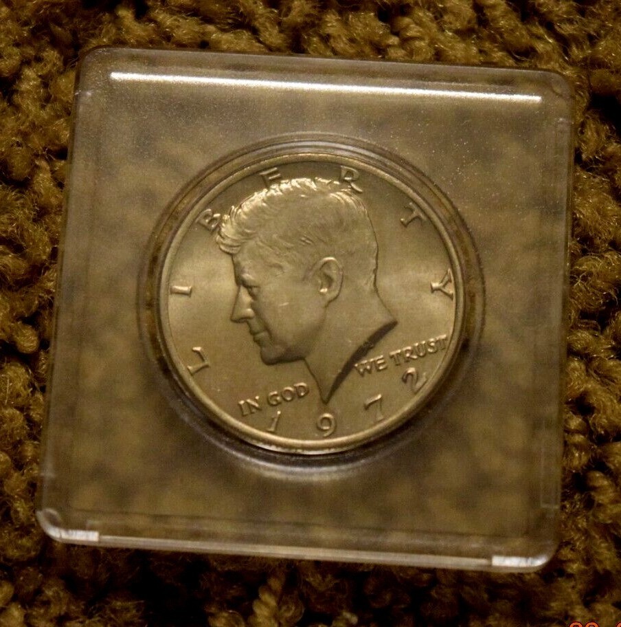 ONE, US HALF DOLLAR COIN: 1972 UNC John F. Kennedy (1.25