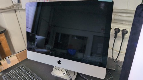Apple iMac (Retina 4K , 21.5" , 2019) i3 3.6Ghz 16GB/1TB *LEGGI BENE* - Afbeelding 4 van 11