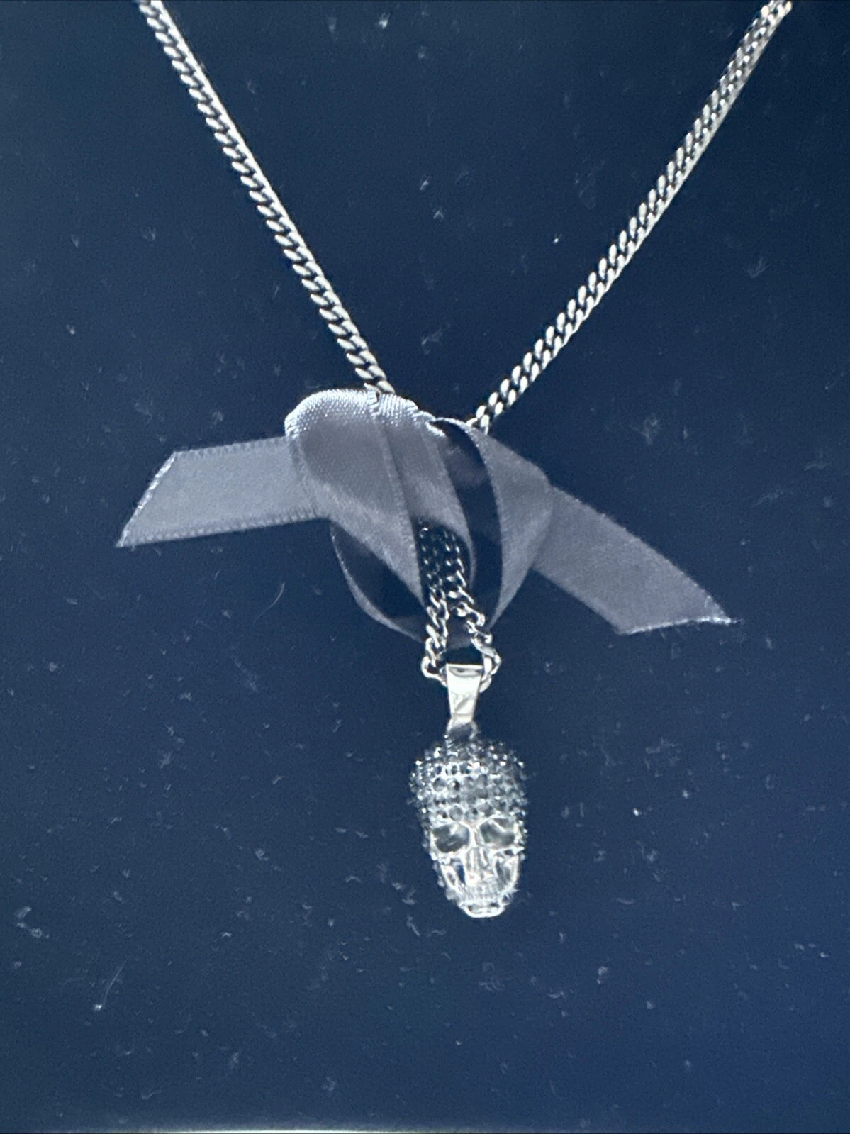 COLLANA TESCHIO CRISTALLO NERO PAVÉ ALEXANDER MCQUEEN =NUOVA CON SCATOLA =IN OFFERTA! L?K