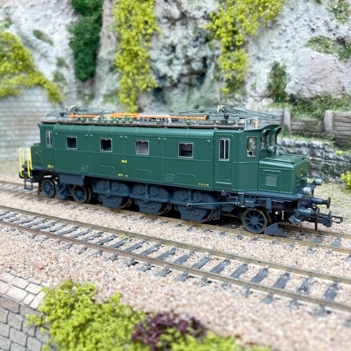 Locomotive Ae 3/6I SBB ROCO animer votre grand réseau ferroviaire son 3R