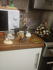 Mixed Job Lot Some Studio Glass A Nice Bouquet In Porcelain Undamaged As Seen