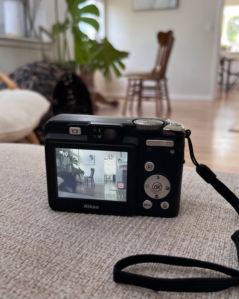 Nikon Coolpix P50 8.1MP 3.6x Zoom Digital Camera + 1GB SD + Case