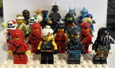 LEGO Lot of 20 NINJAGO Minifigures Used