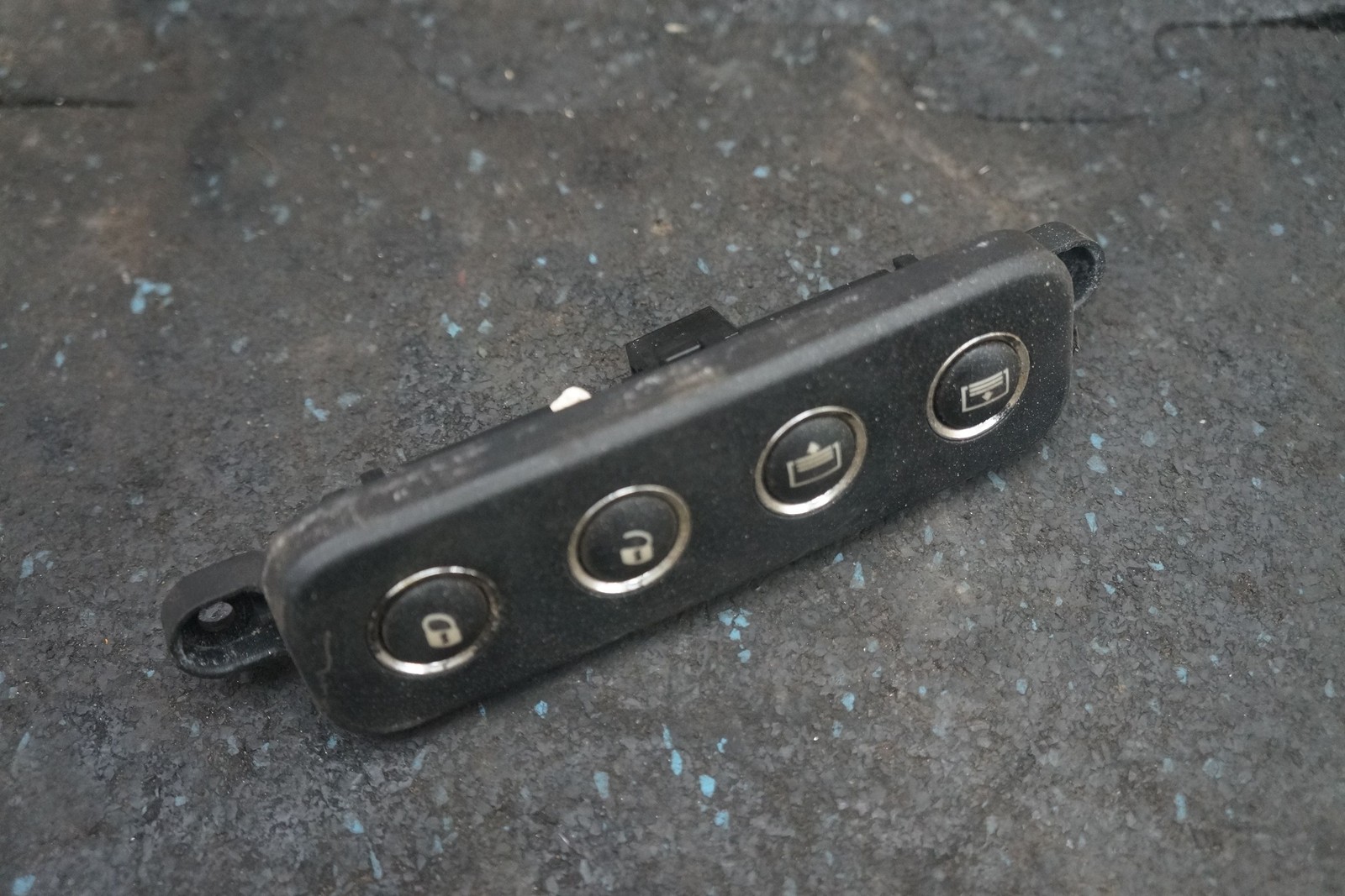 Maserati Quattroporte Rear Center console P/N 198031