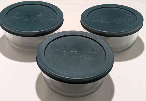 3 Pyrex 7200 2 Cup Glass Bowls & 7200-PC Thyme Lids