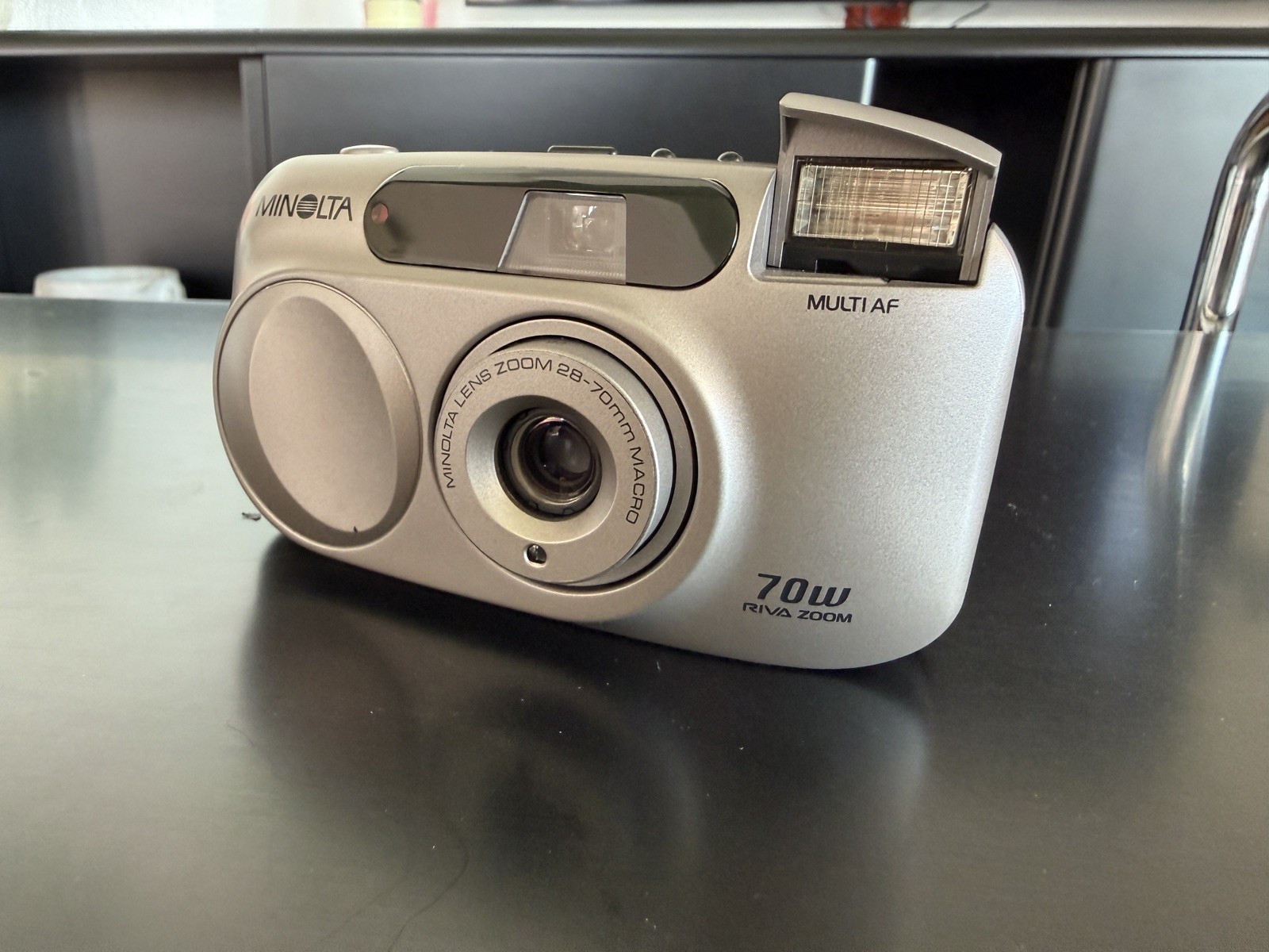 Minolta Riva Zoom 70W