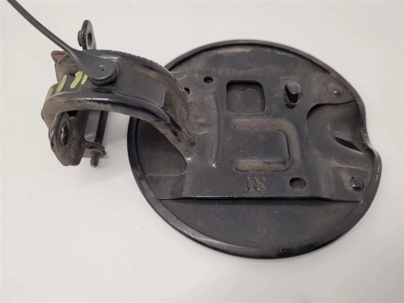 Dodge Caravan 2008-2020 puerta de llenado de combustible negra  Foto 3 de 4