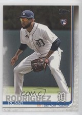 2019 Topps Ronny Rodriguez #667 6h5
