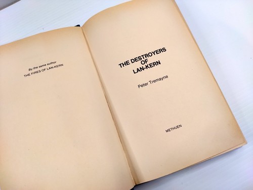 The Destroyers of Lan-Kern by Peter Tremayne (1982 1st ED HCDJ) Methuen - Picture 6 of 10
