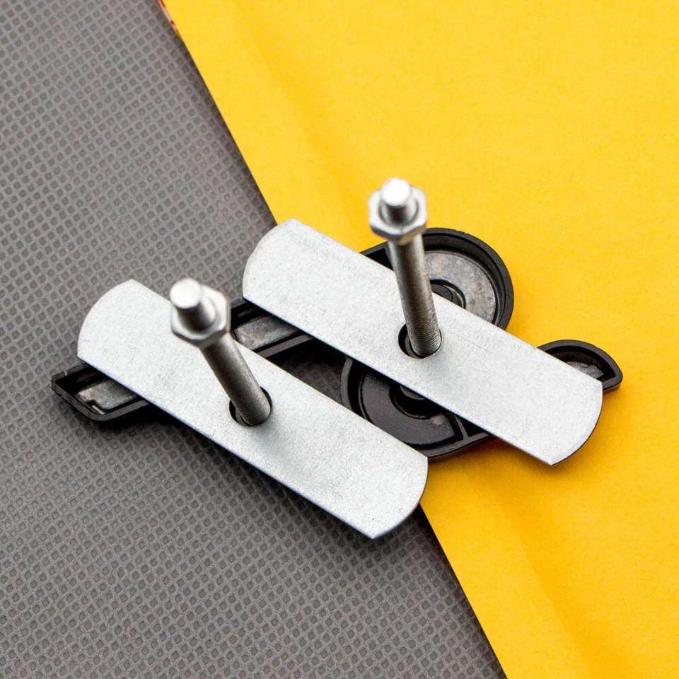 3D Negro y Rojo Recubierto Metal Frontal ST Letra Rejilla Emblema Parrilla Deportiva SUV Insignia Foto 2 de 4