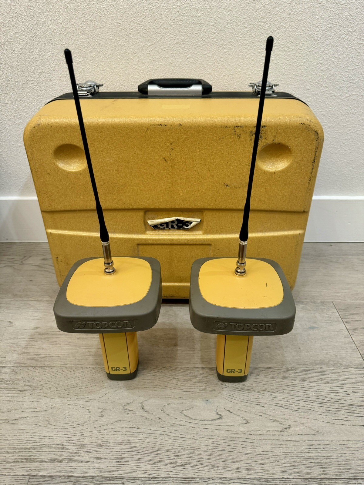 Topcon GR3 Dual Base Rover GPS GNSS GLONASS RTK Kit Digital UHF 410-470MHz GR-3