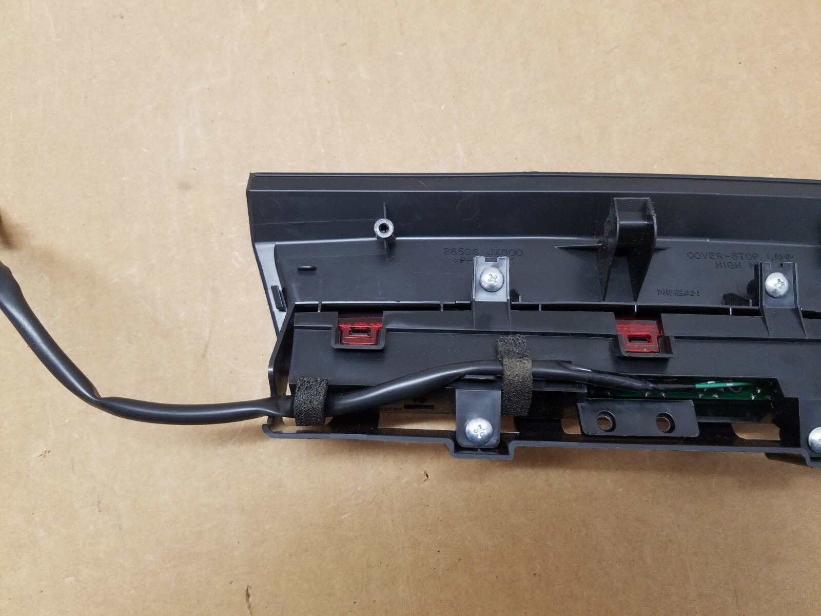 20072013 Infiniti G35 G37 third brake light rear stop lamp with cover