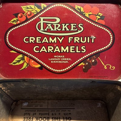 Vintage Blechdose Parkes Creamy Fruit Caramels Langley grün Birmingham Werbung 