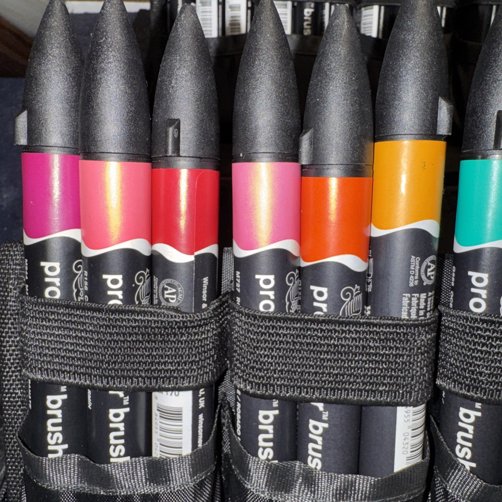 Winsor And Newton Promarker Brush Set With Carrying Case 24 Count