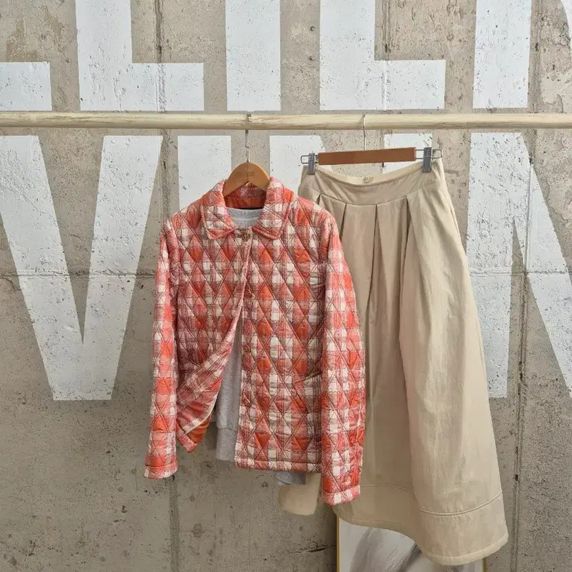 Angelique Light Weight Spring/Fall Thin Jacket Wo… - image 6