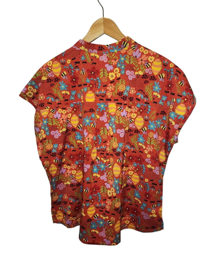 Koi Scrub Top NWT Healthcare Uniform Women's Size Large Never Worn - Image 3 of 4