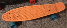 Retro-style Plastic Cruiser Skateboard Penny Board 22in Excellent Condition Used