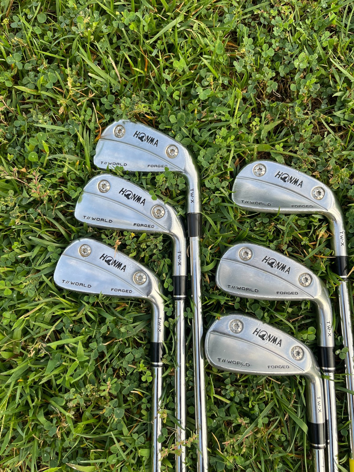 HONMA TOUR WORLD TW-X FORGED IRON SET 5-10 W N.S PRO MODUS3 105G STIFF