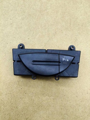 MERCEDES-BENZ E W211 Parktronik Schalter 2118216958 3.00 Diesel 150kw 33151707