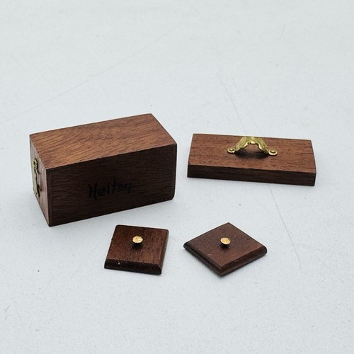Dollhouse Miniature Artisan Signed Helton Tea Caddy VINTAGE - Picture 10 of 12