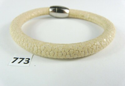 773) Rochenleder Armband mit Edelstahl Verschluss / Perlrochen Stingray