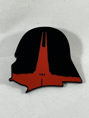 NEW Star Wars Darth Vader 1.75" x 1.5" Pin from D23 2019 Immortal Vader Panel - Picture 2 of 3