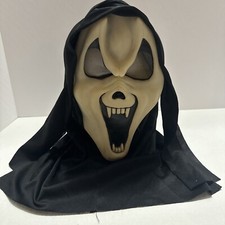 VTG Fearsome Faces Ghostface FANG Scream Mask Easter Unlimited