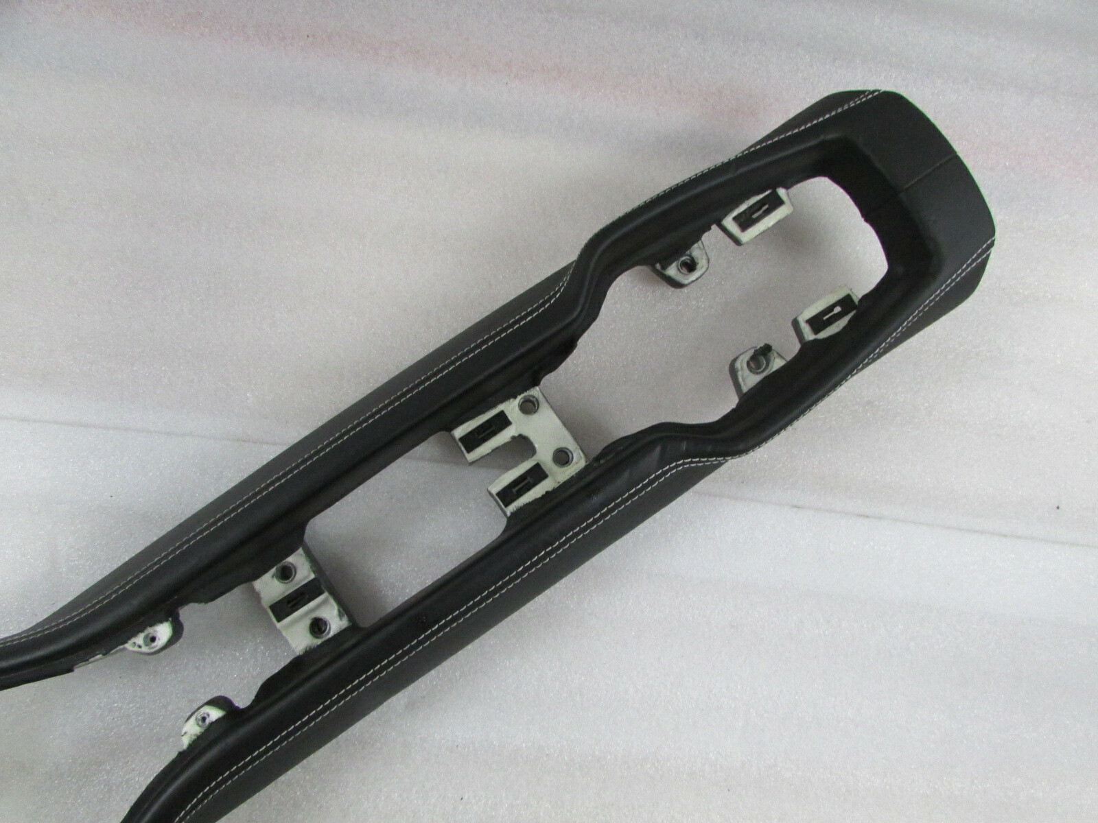 Ferrari 458 Italia, Front Console, Black w/ White Stitch, Used, P/N 81286700