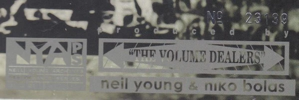 2 LP BOXSET + CD, BR  YOUNG, NEIL + PROMISE OF THE REAL - NOISE & FLOWERS - Bild 4 von 4