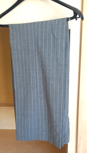 womens 3-piece business suit, Charles Tyrwhitt, size 12, grey chalk pinstripe - Picture 9 of 16