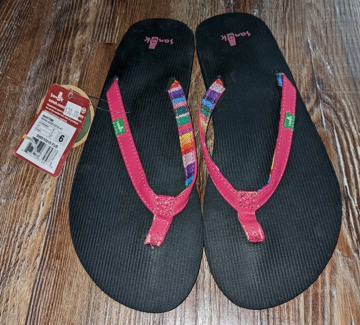 NWT Sanuk Maritime womens pink flip flop sandals womens size 6