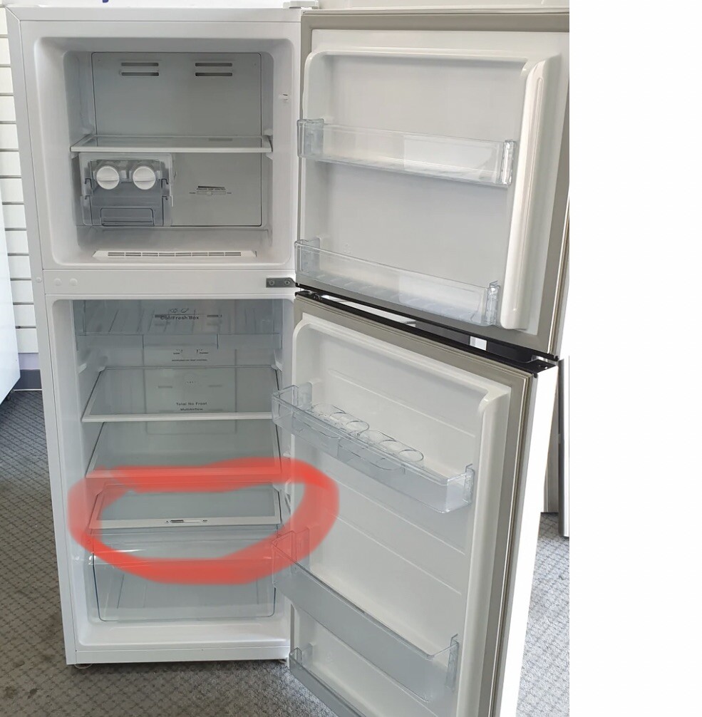Hisense FRIDGE BOTTOM SHELF/ ON TOP CRISPER 230L HR6TFF230 / 44.5W x 10