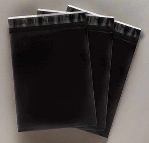 25 Poly Mailers ( 10 In X 13 Inch ) + 2 Rolls Of Clear Packing Tape - Lot Sale