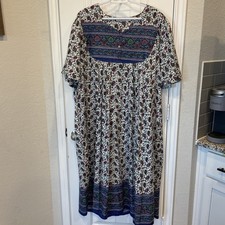VTG Phases Medium MuuMuu Kaftan House Patio Dress Cotton Cottagecore Grandmacore