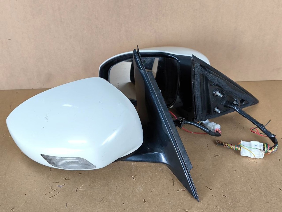 JDM Nissan Skyline V36 Infiniti G37 Sedan Side Door Mirror W