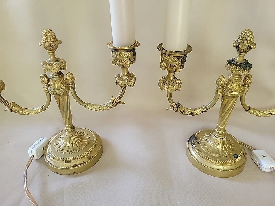 Par de lâmpadas francesas antigas de bronze em miniatura de candelabros boudoir/manto do século XIX - Imagem 2 de 4