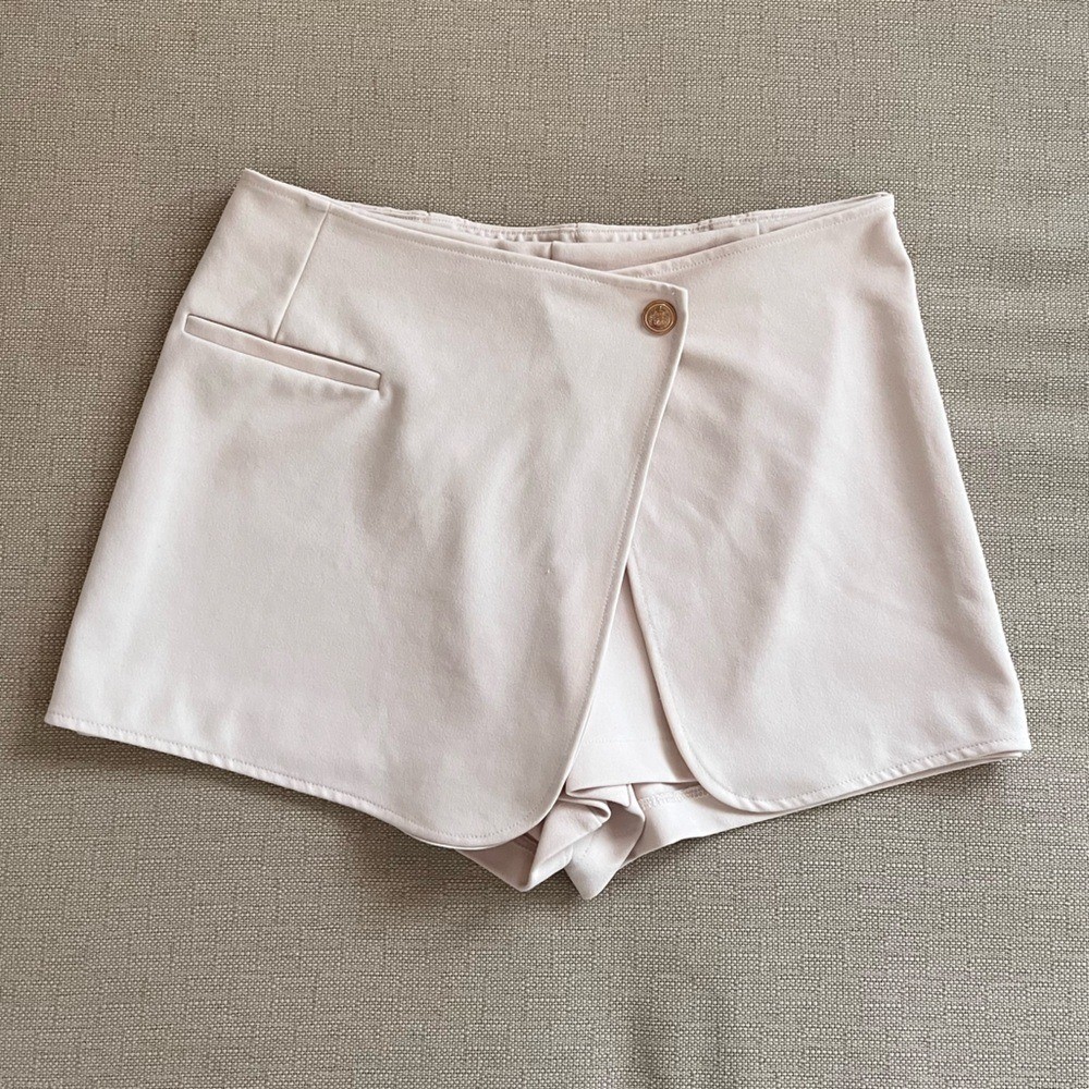 H&M Light Beige Mini Skirt