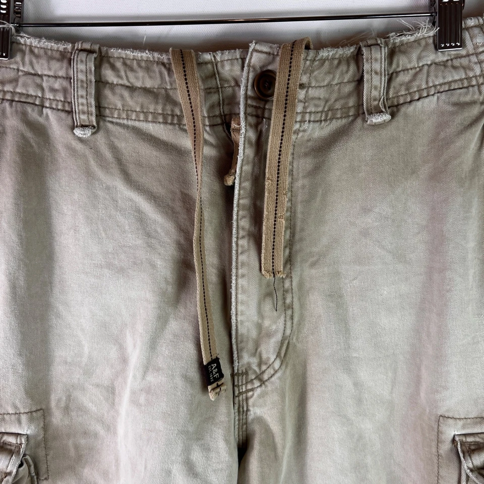 Vintage Abercrombie & Fitch Cargo Shorts Mens 34 Beige Khaki Distressed Y2K - Image 2 of 4