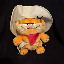 Vintage 1981 Dakin Plush Garfield Cowboy "Move Over Duke" With Hat
