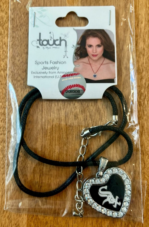 Chicago White Sox MLB Crystal Heart Necklace Touch Alyssa Milano Retired Design - Image 2 of 2