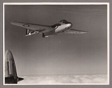 DE HAVILLAND VAMPIRE DH100 INFLIGHT ORIGINAL VINTAGE 1945 PRESS PHOTO RAF 6