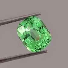 AAA Quality Natural Ceylon Green Sapphire Loose Cushion Gemstone Cut 12x10 MM